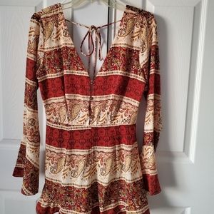 Rust ornate open back beel sleeves romper size medium